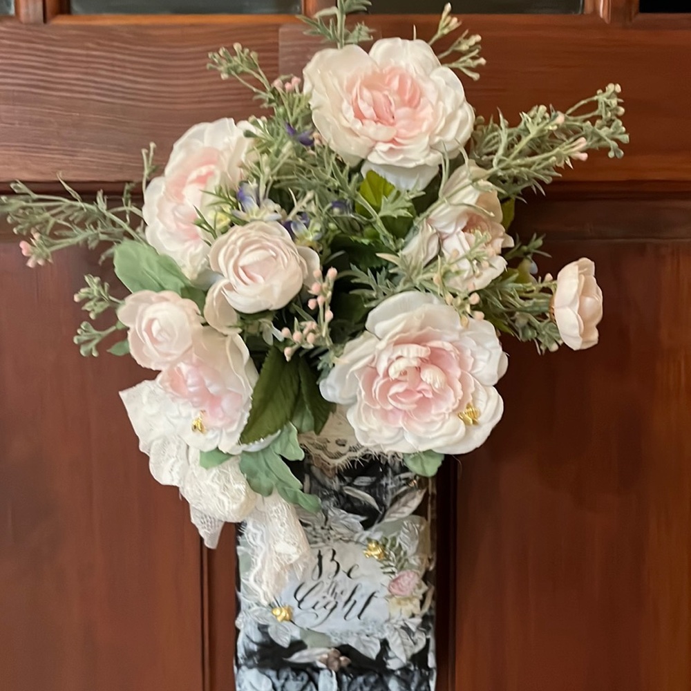 Floral wall or door hanger